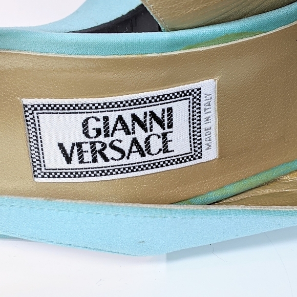 VINTAGE Gianni Versace Mint Green Silk Pumps - Picture 2 of 8